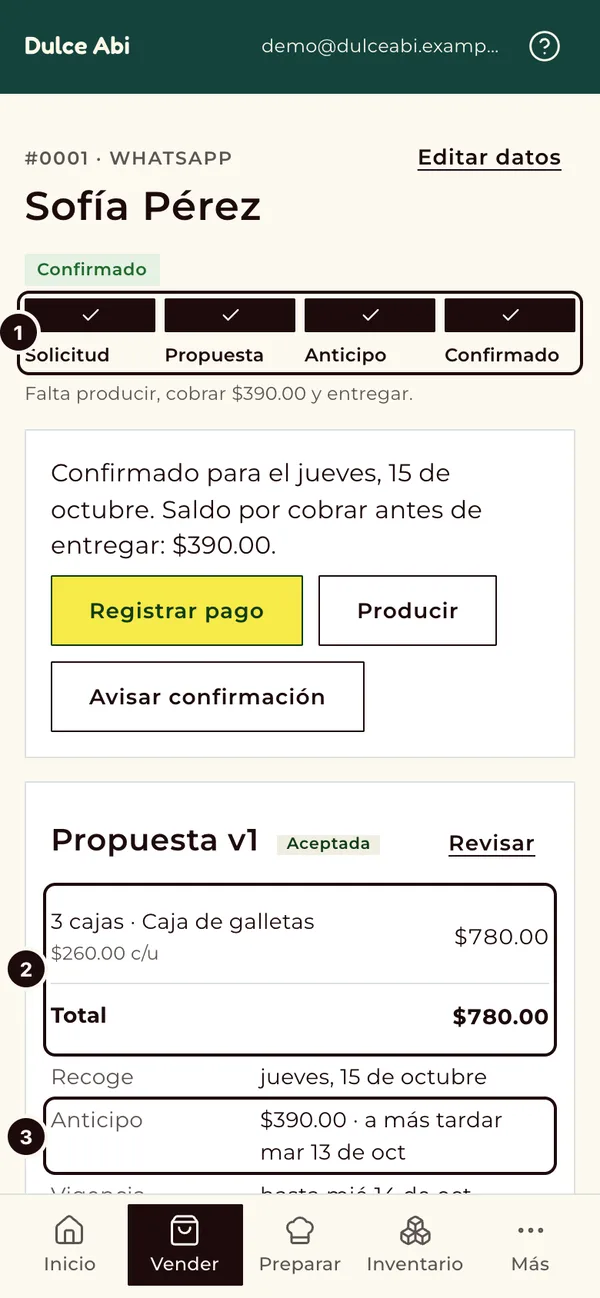 Pedido de una clienta en la app: avance, propuesta aceptada y anticipo